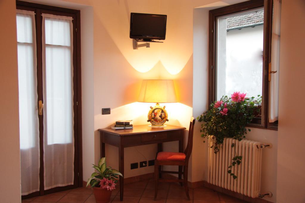 Hotel La Locanda Стреза Экстерьер фото