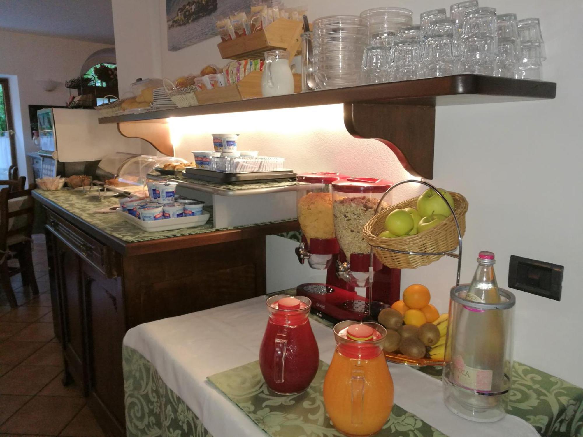 Hotel La Locanda Стреза Экстерьер фото
