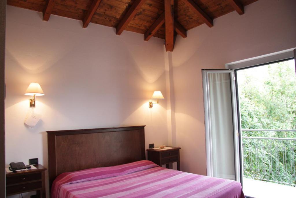 Hotel La Locanda Стреза Экстерьер фото